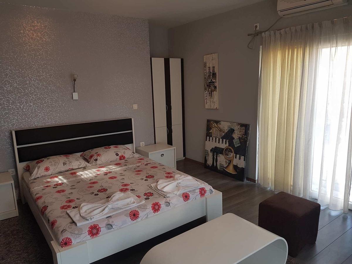 Villa Piano&Bar Ohrid Buitenkant foto