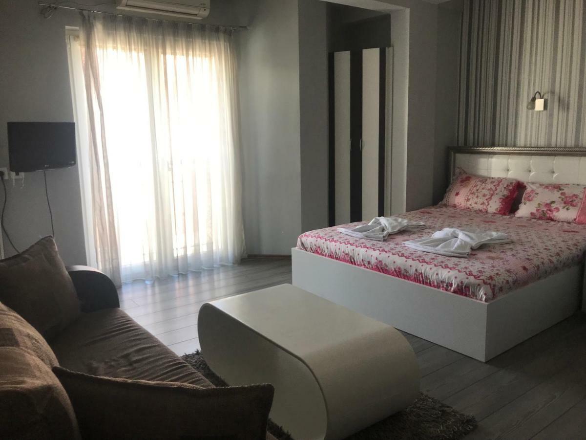 Villa Piano&Bar Ohrid Buitenkant foto